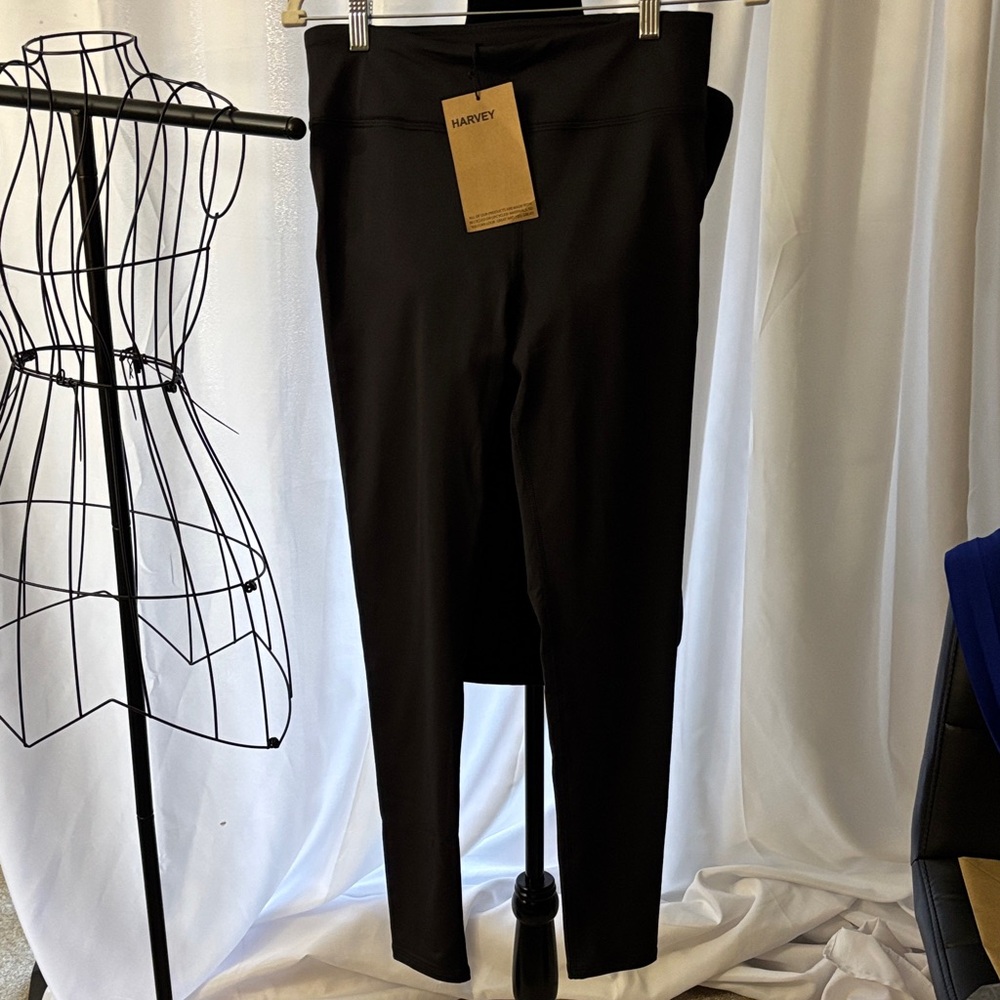 Harveys Women's Sleek Black Leggings